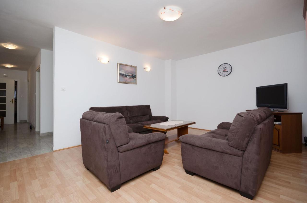 Apartments Ruza-Rajska Beach โลปาร์ ภายนอก รูปภาพ