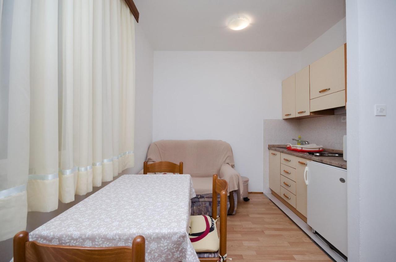 Apartments Ruza-Rajska Beach โลปาร์ ภายนอก รูปภาพ