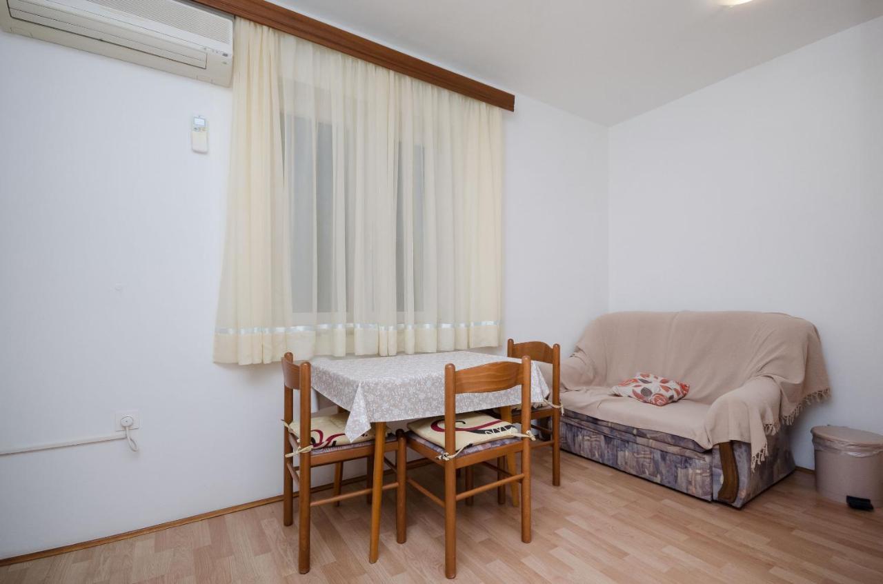 Apartments Ruza-Rajska Beach โลปาร์ ภายนอก รูปภาพ